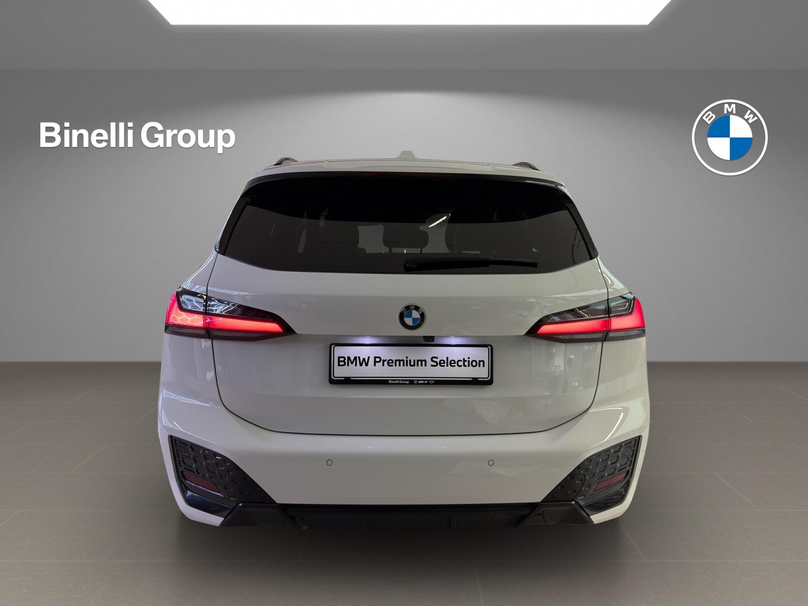 BMW 218d Active Tourer M-SportPaket-showroom-element-3