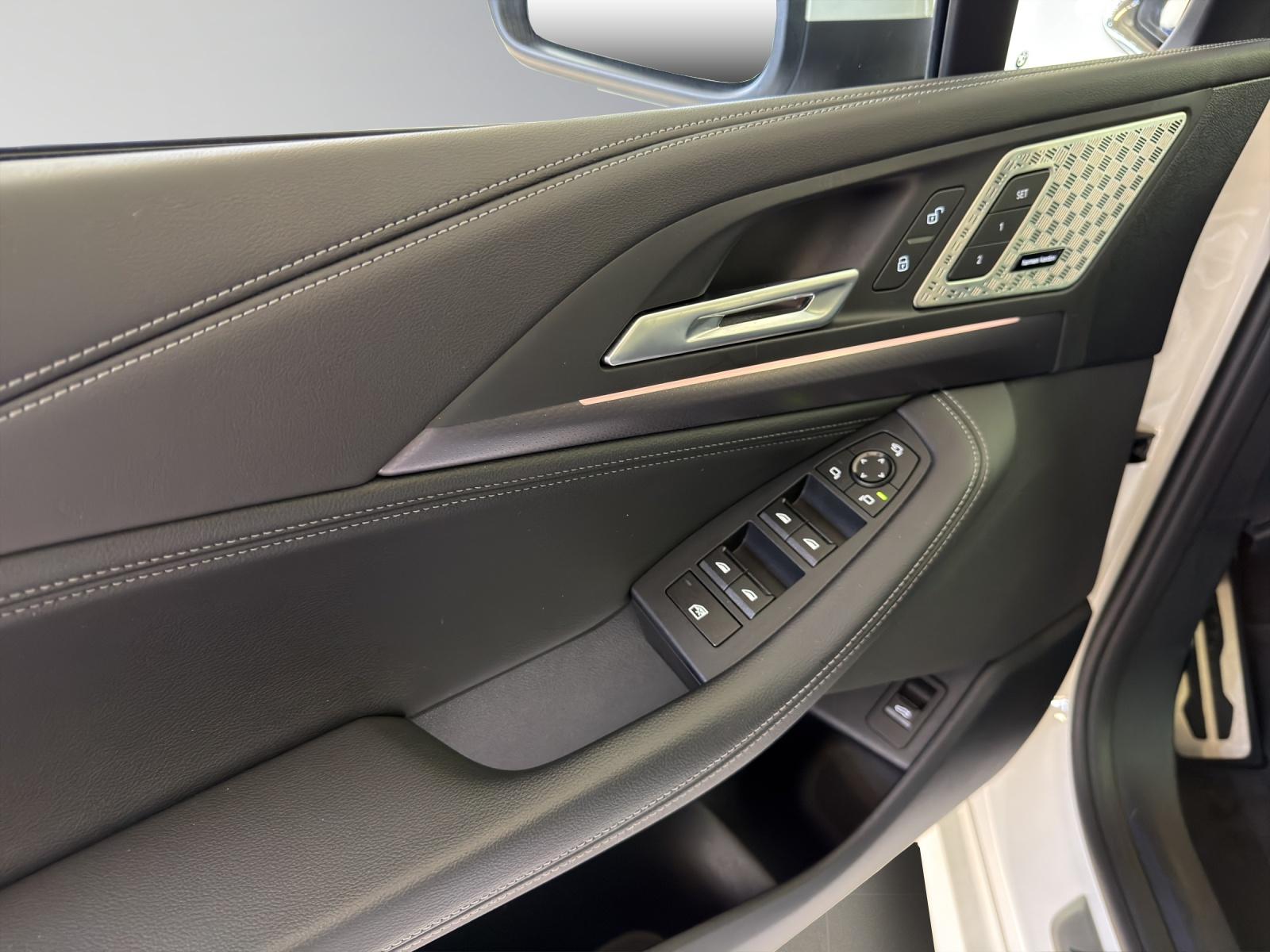 BMW 218d Active Tourer M-SportPaket-image-8