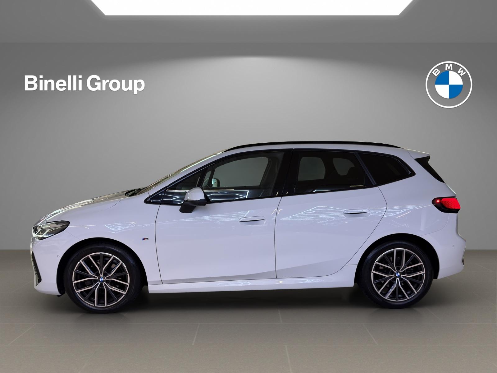 BMW 218d Active Tourer M-SportPaket-showroom-element-1