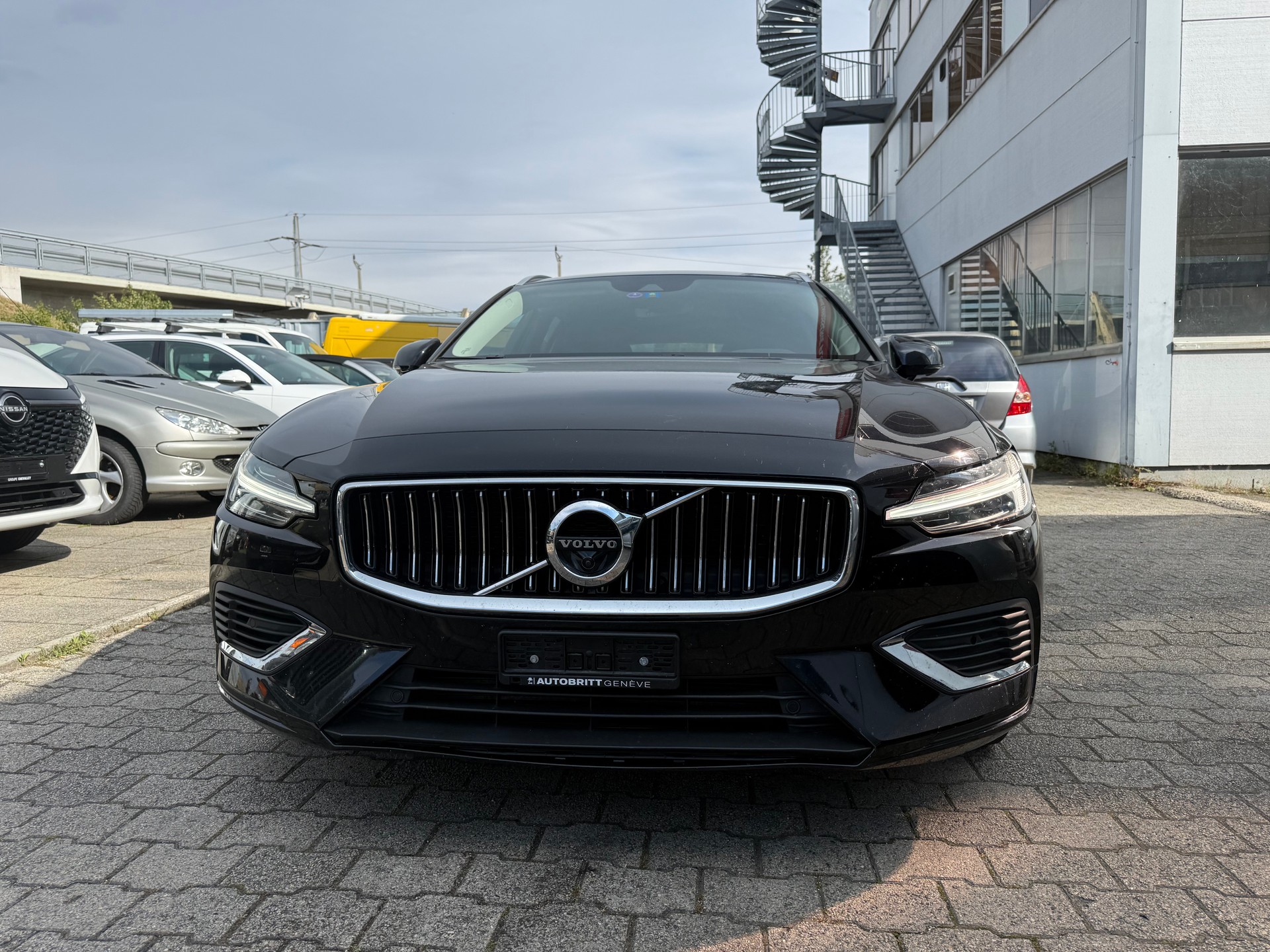 VOLVO V60 T6 eAWD Twin Engine Inscription Expression Geartronic