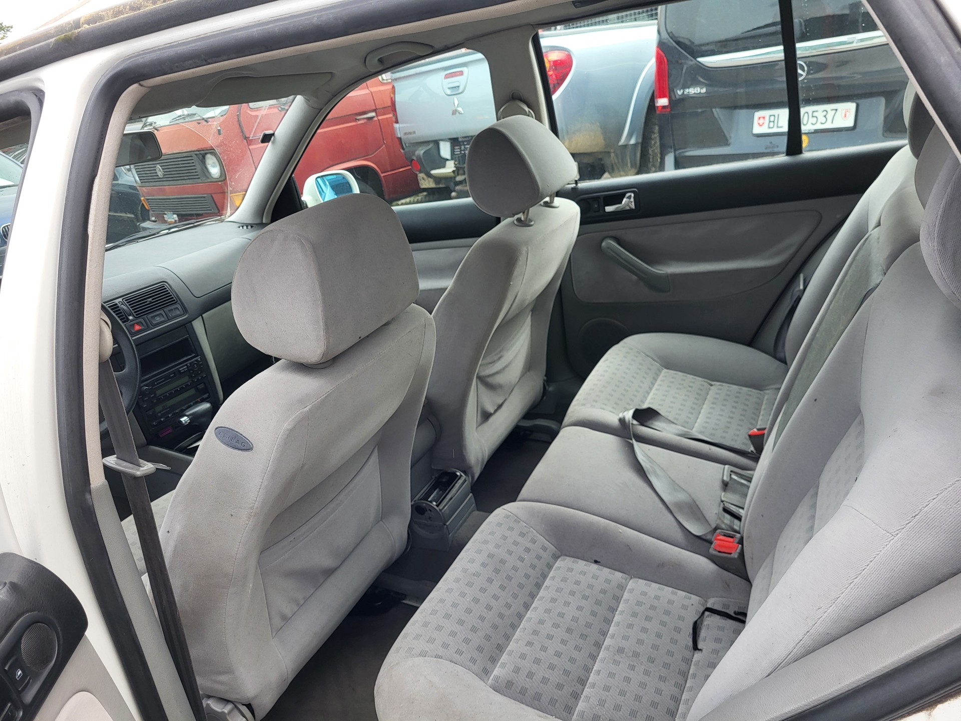 VW Golf 2.0 Comfortline-image-11