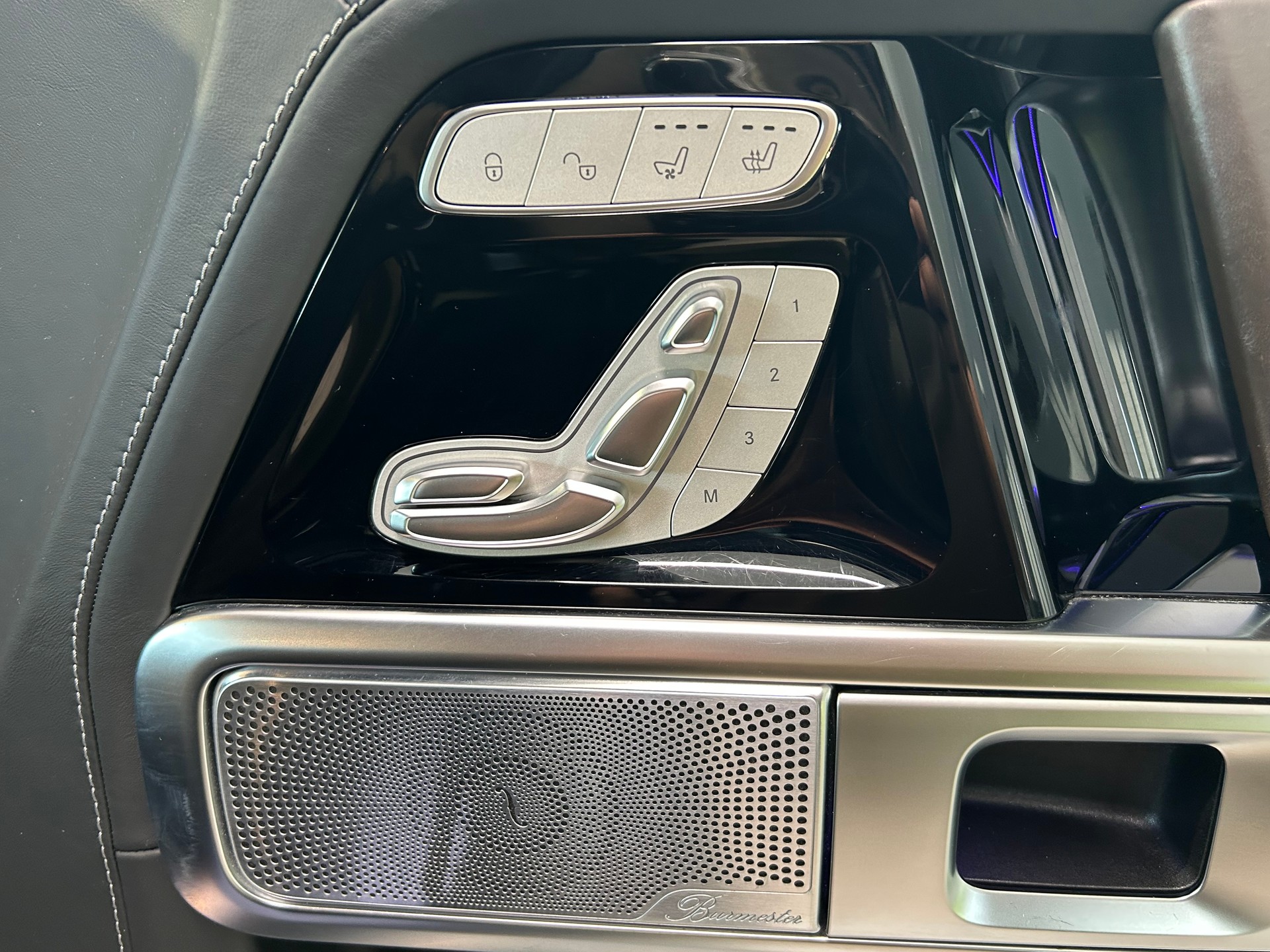 MERCEDES-BENZ G 500 AMG Line 9G-Tronic-image-21