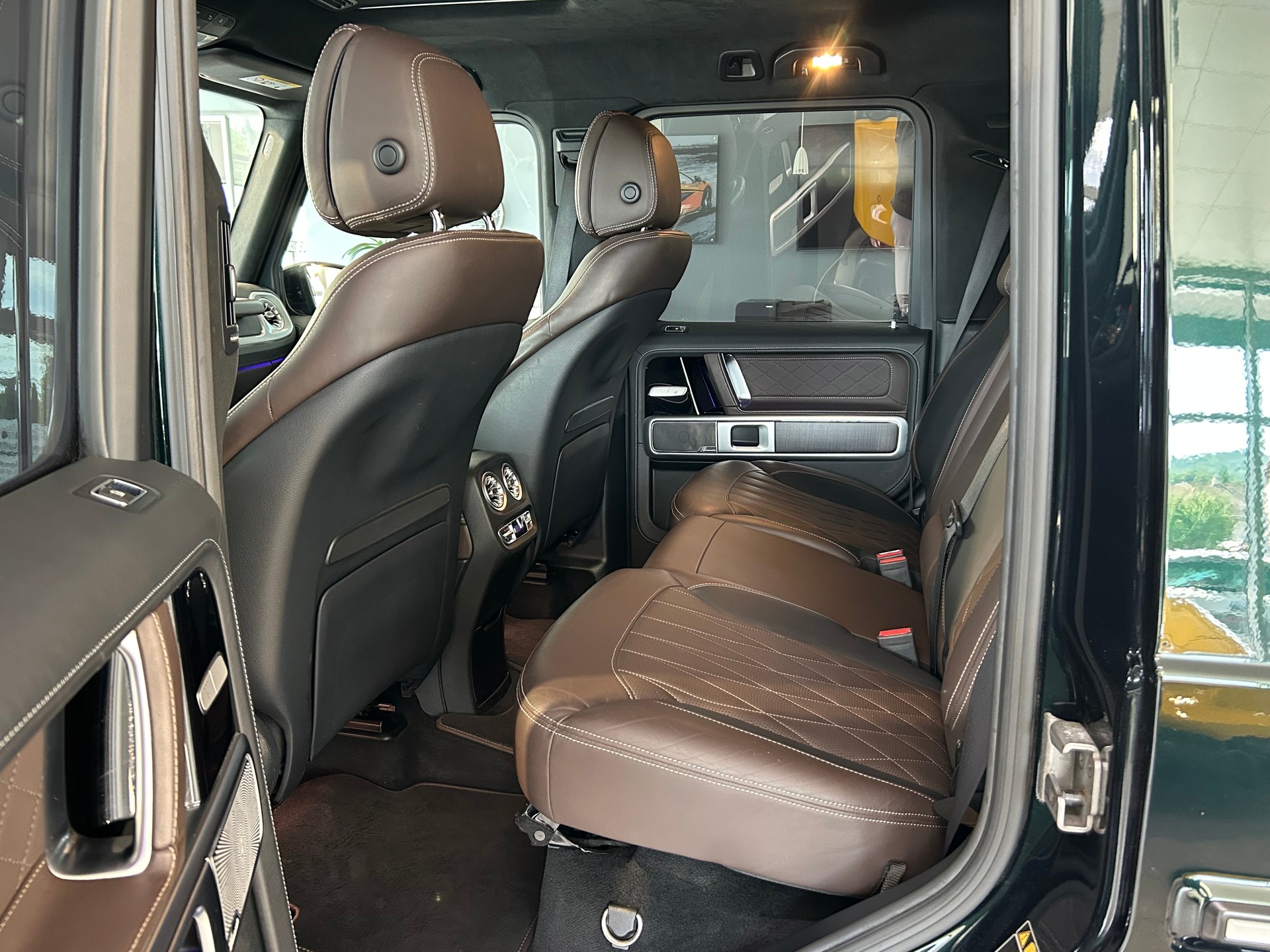 MERCEDES-BENZ G 500 AMG Line 9G-Tronic-image-16