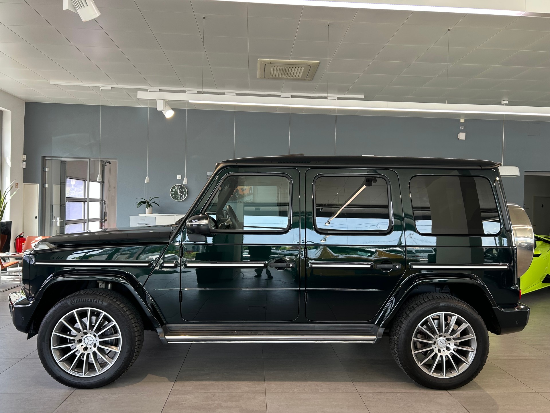 MERCEDES-BENZ G 500 AMG Line 9G-Tronic-image-4