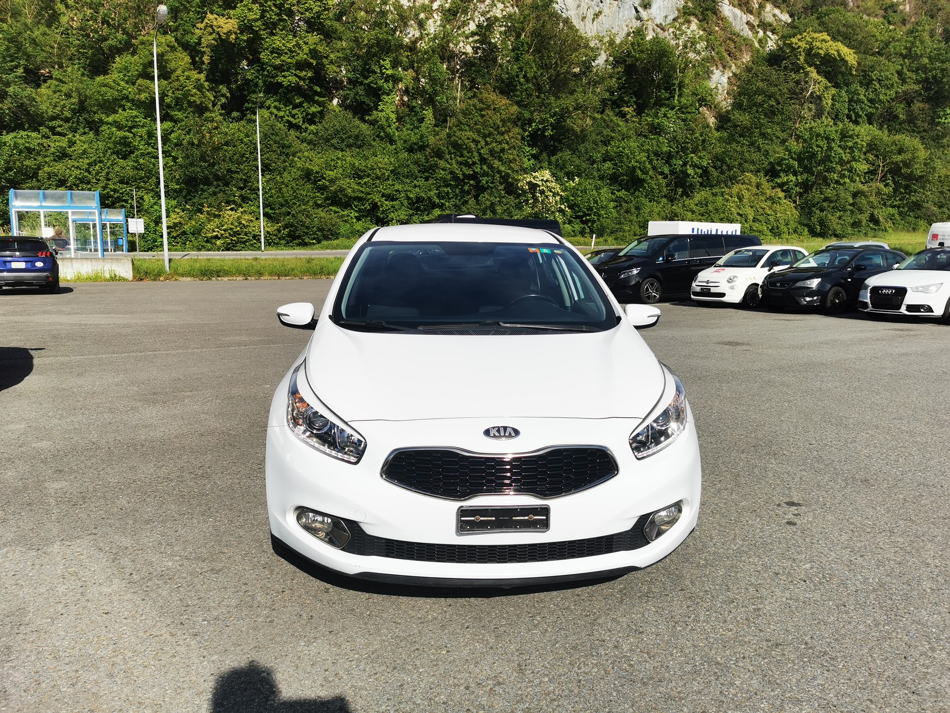 KIA Cee'd 1.6 GDi Classic-image-2