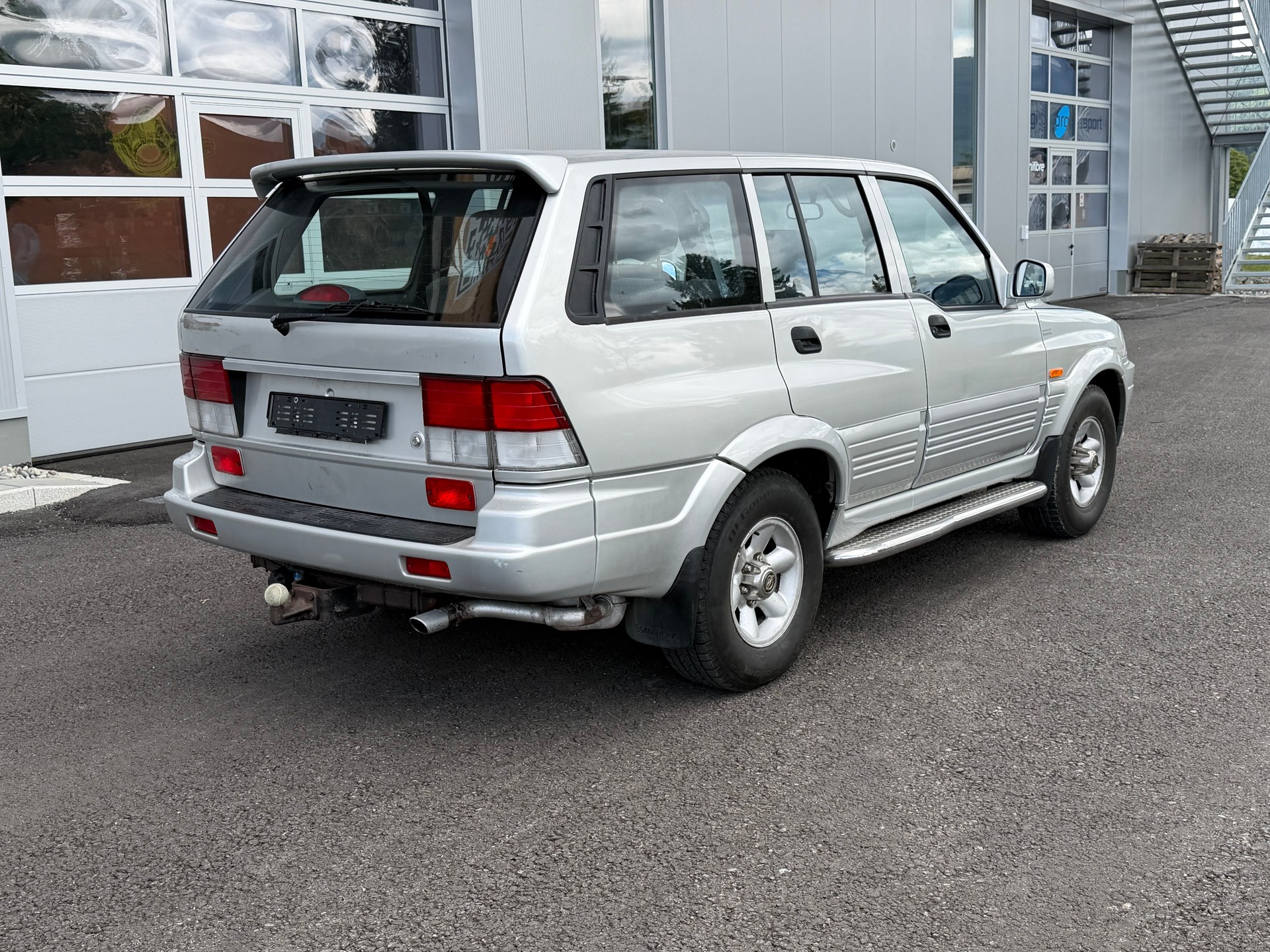 KGM-SsangYong Musso E 23-image-3