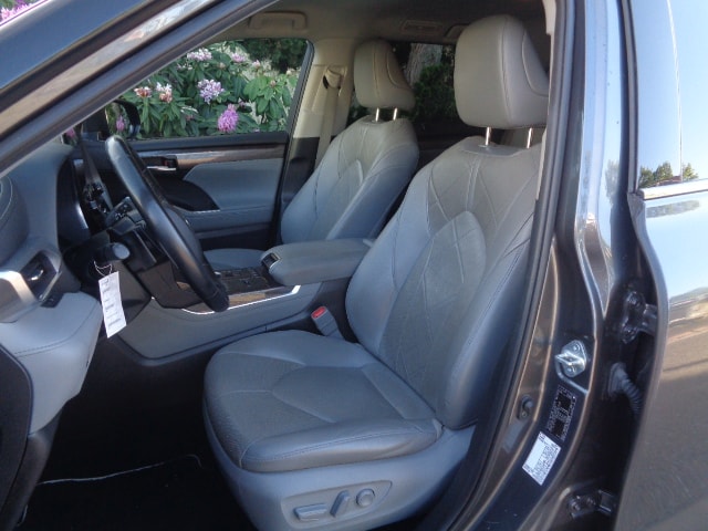 TOYOTA Highlander 2.5 HSD Premium e-CVT-image-4