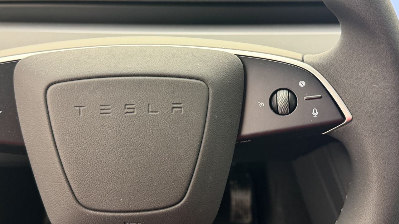 TESLA Model 3 RWD-image-9