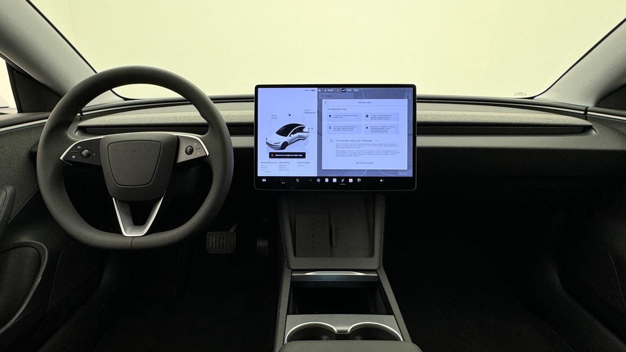 TESLA Model 3 RWD-image-5