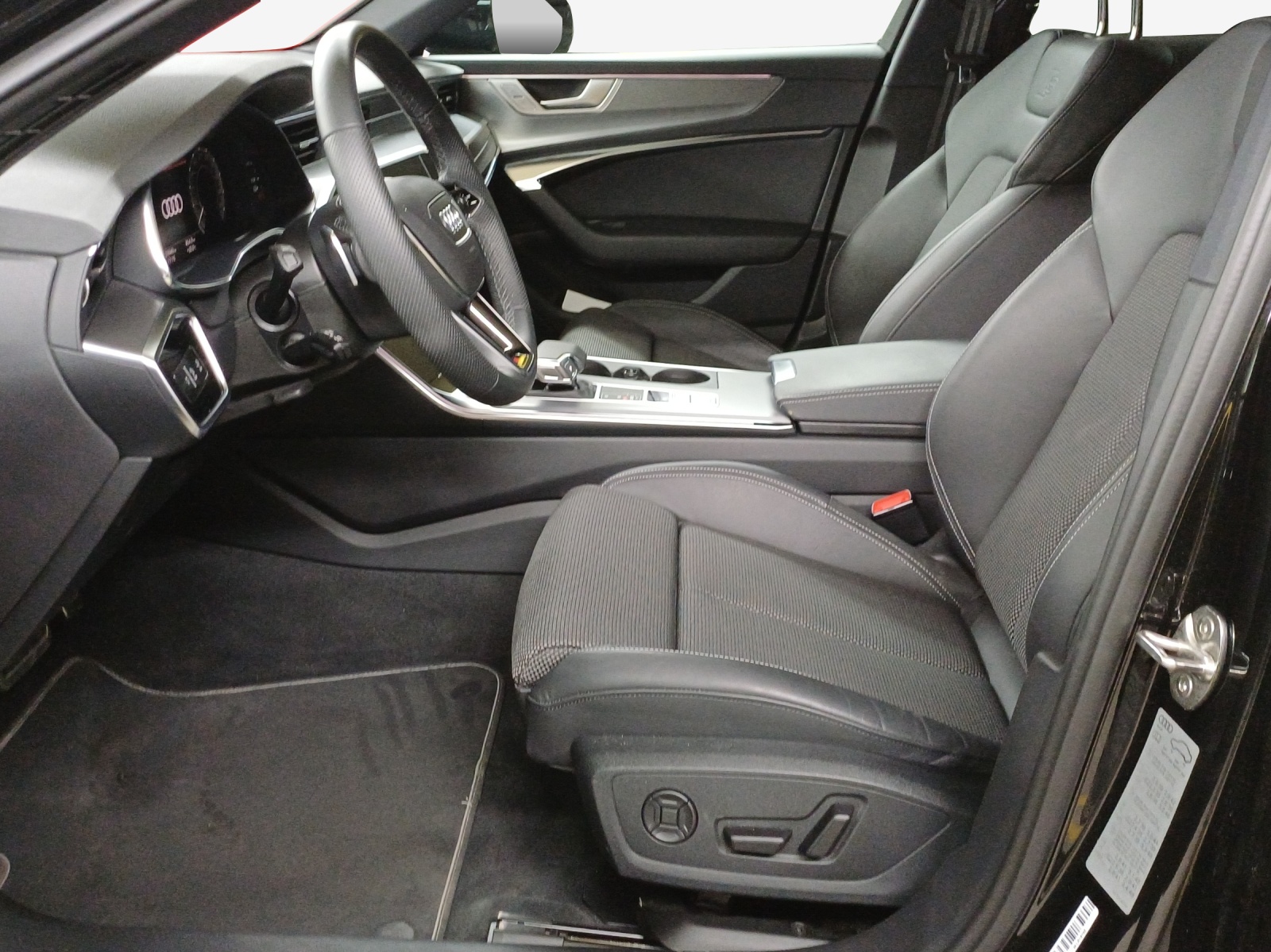 AUDI A6 Avant 50 TFSIe S line quattro S-tronic-image-7