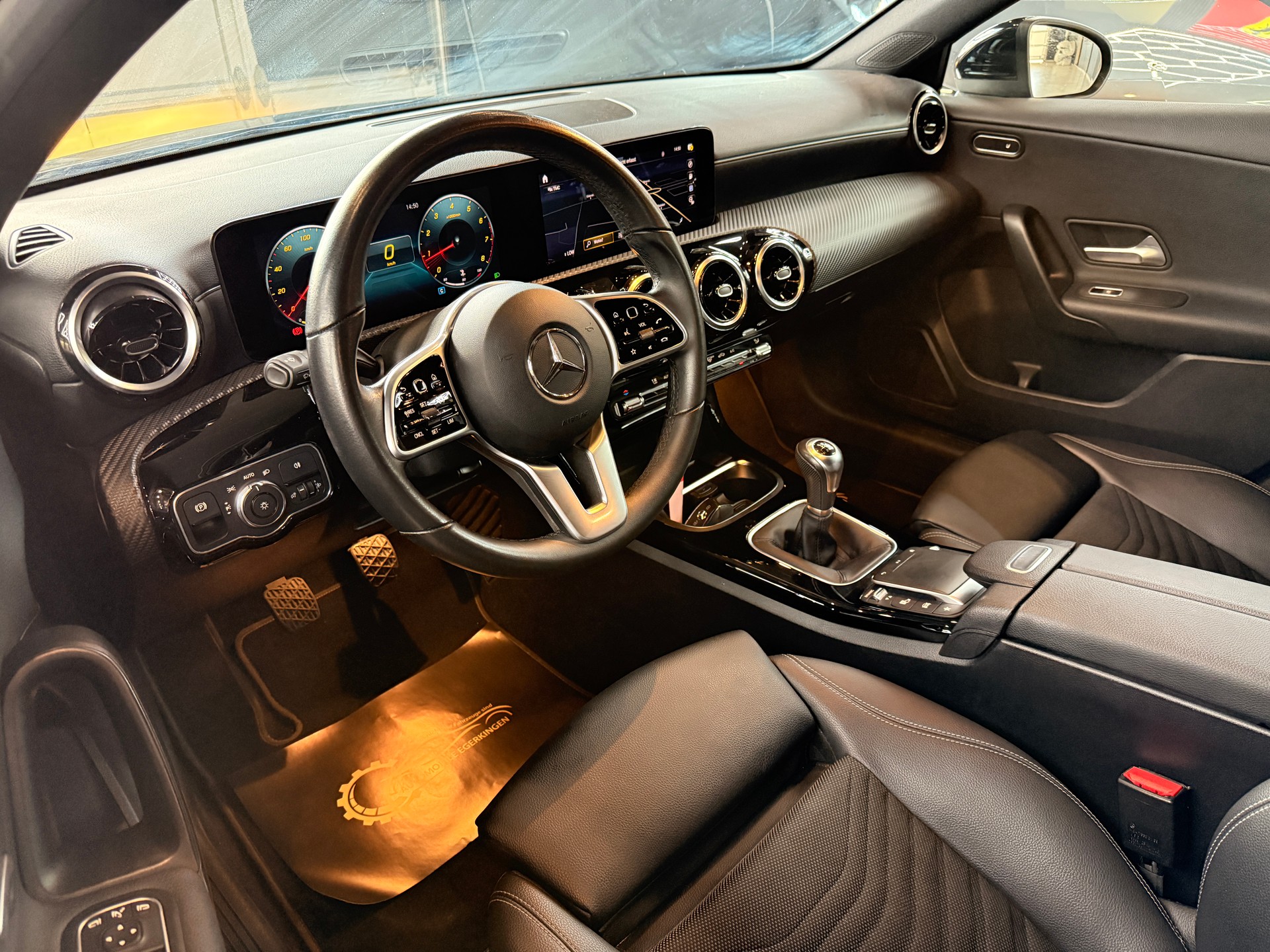MERCEDES-BENZ A 160-image-8