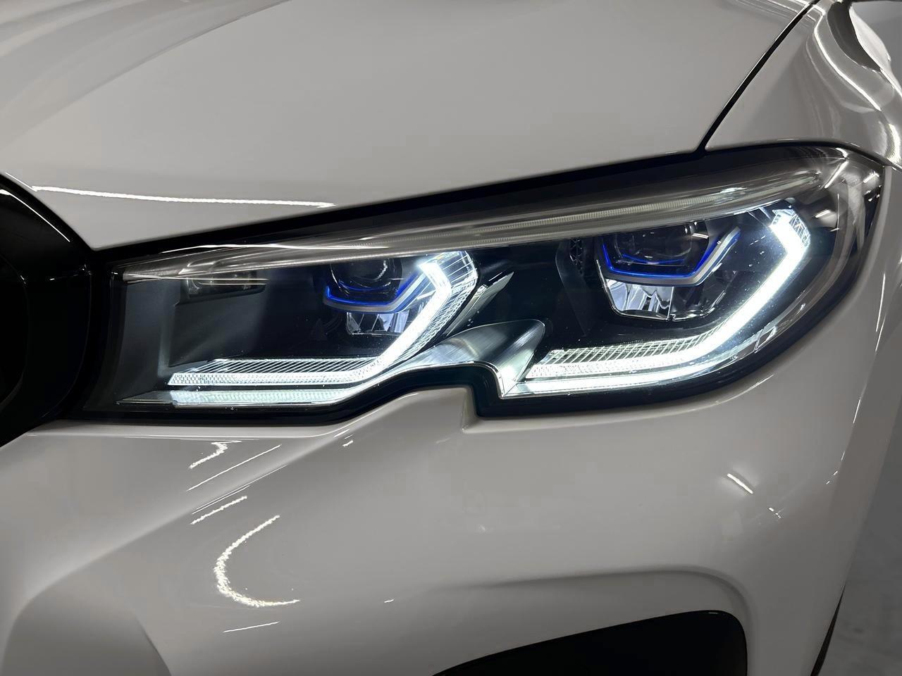 BMW 320d xDrive Touring M Sport-image-6