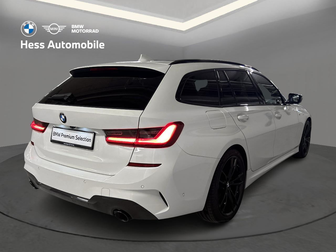 BMW 320d xDrive Touring M Sport-showroom-element-2