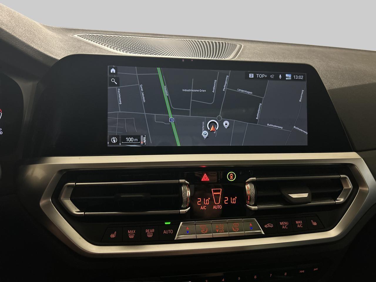BMW 320d xDrive Touring M Sport-image-22