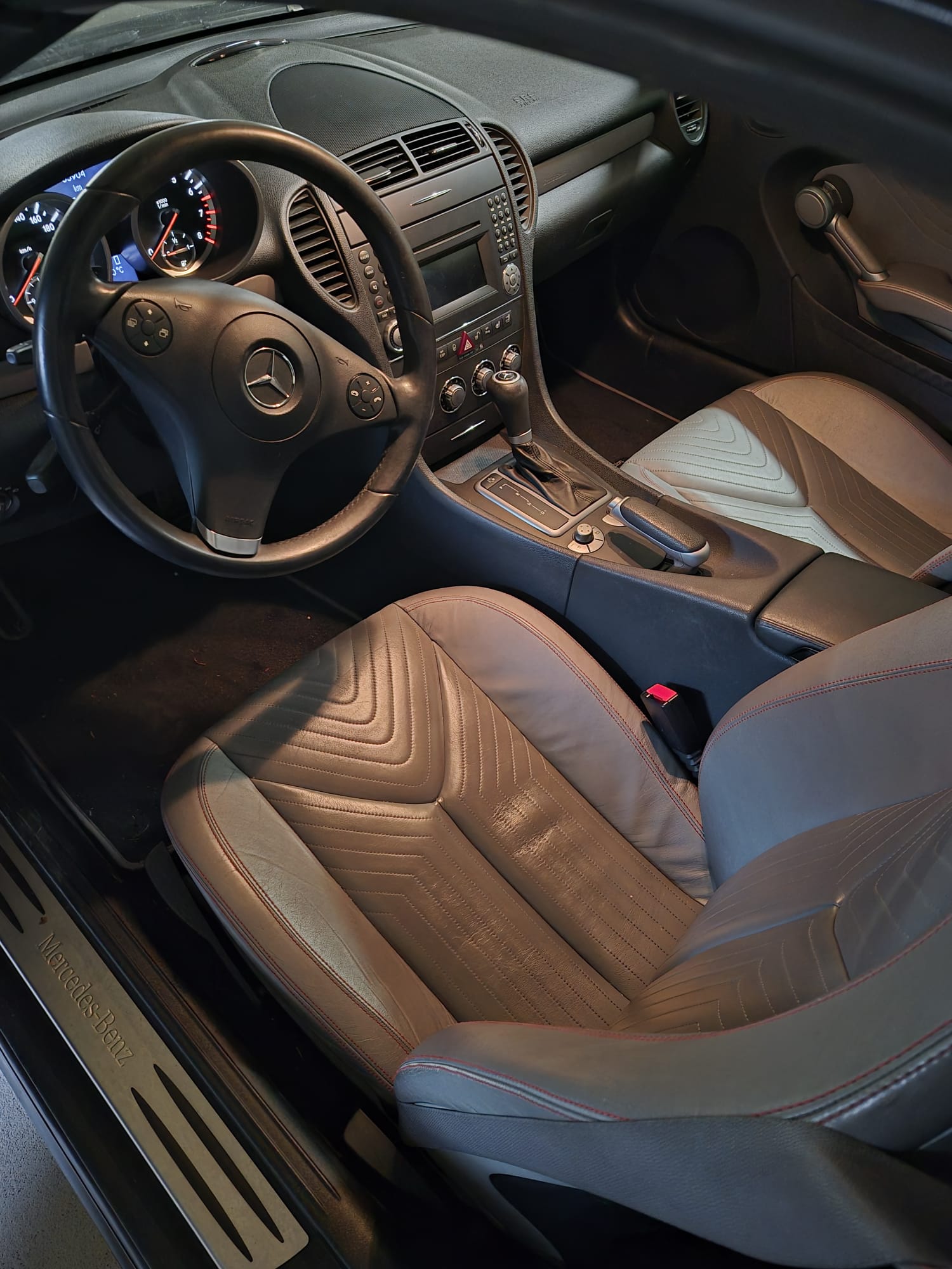 MERCEDES-BENZ SLK 200 Kompressor Automatic-image-2