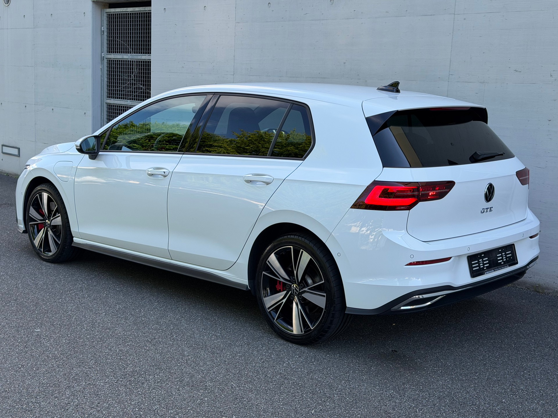 VW Golf 1.4 TSI PHEV GTE LEDERPAKET-image-4