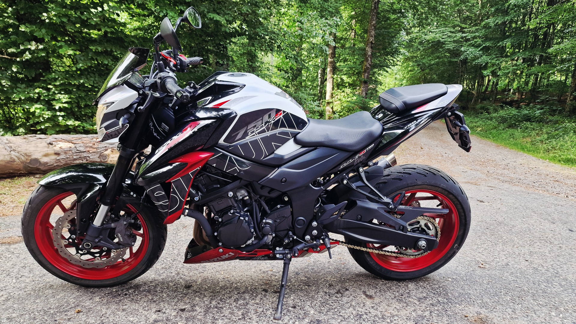 SUZUKI GSX-S 750 EVO ABS-image-6