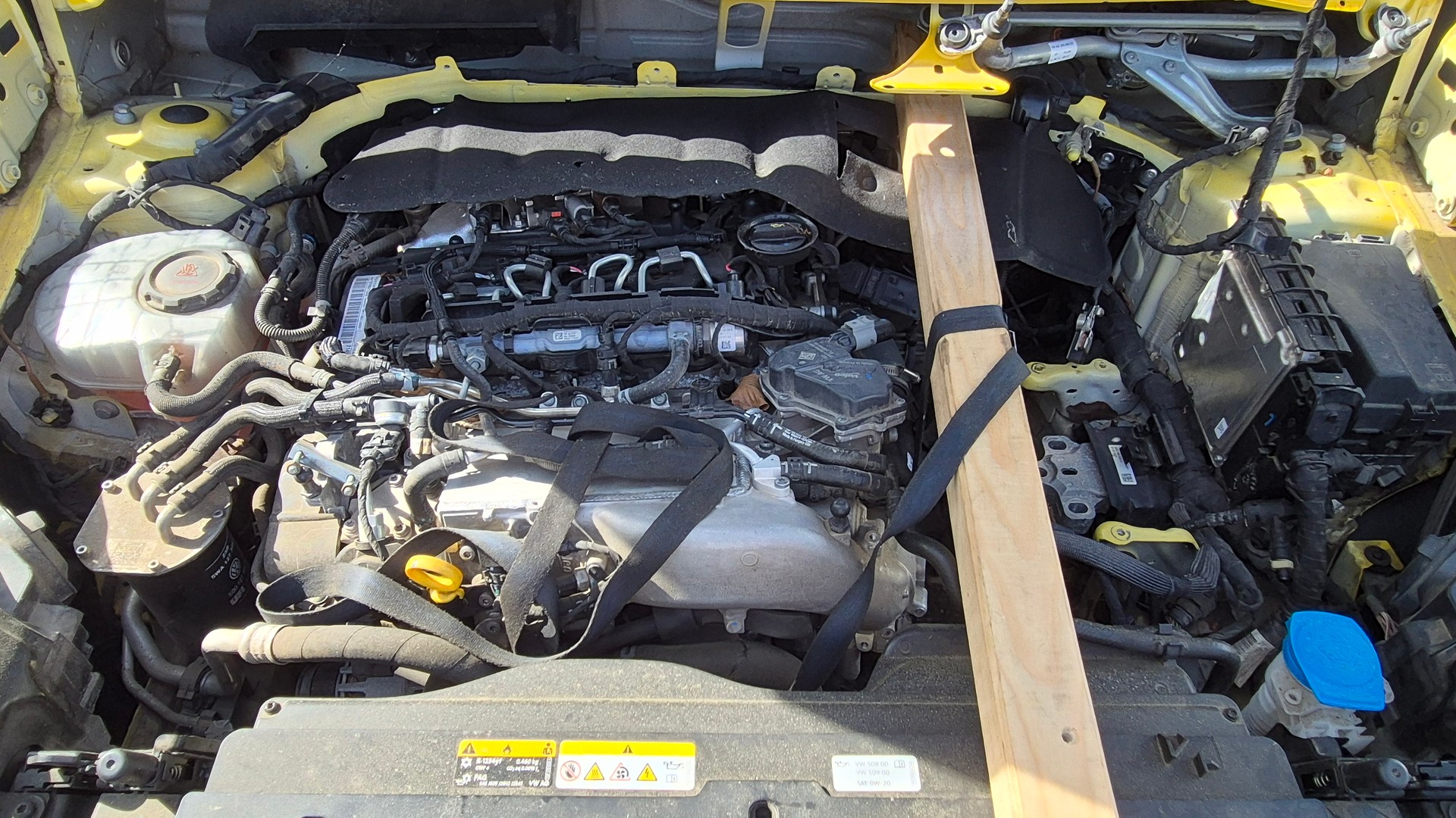VW Caddy 2.0 TDI 4Motion Style-image-6