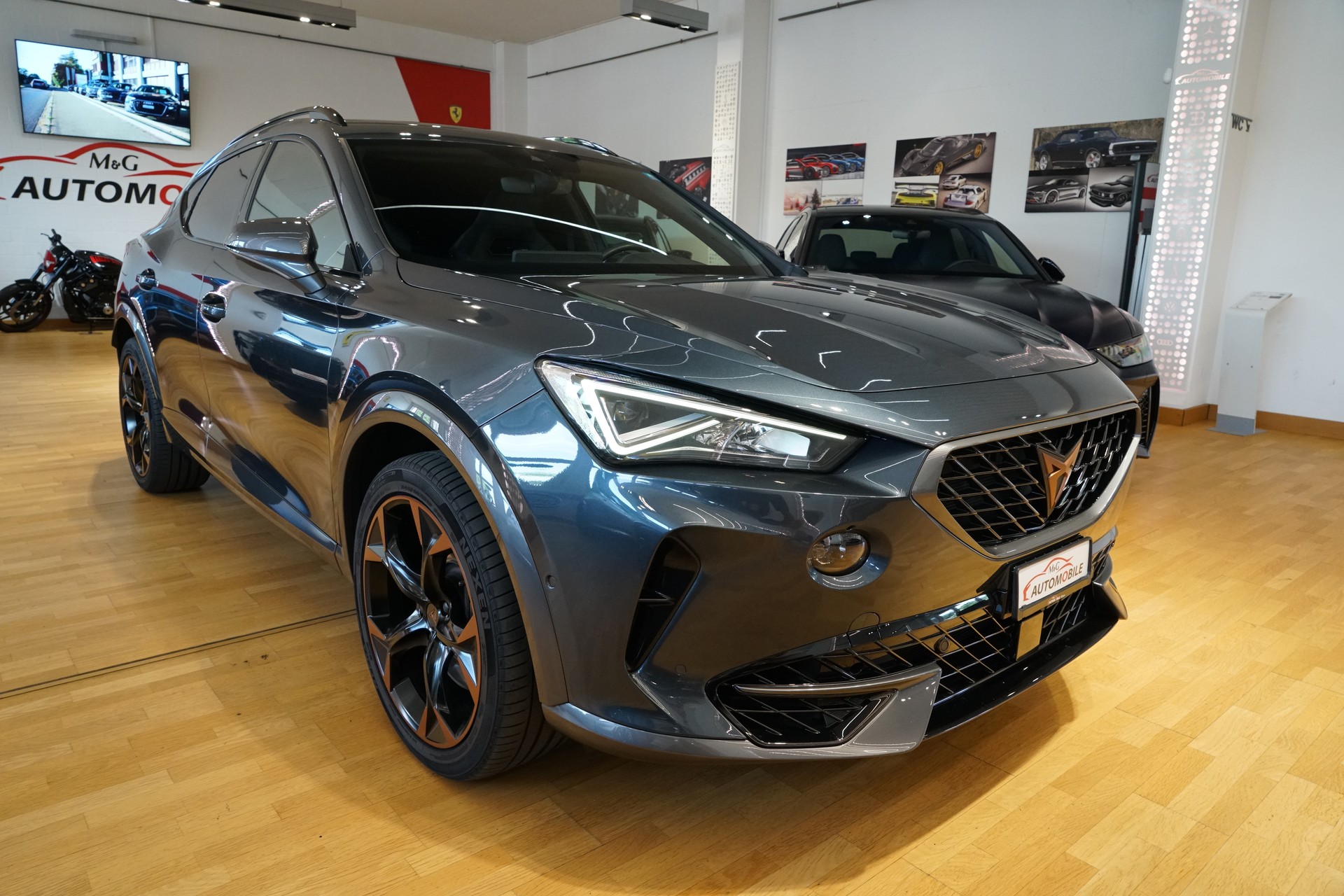 CUPRA Formentor 2.0TSI VZ 4Drive DSG 5-Jahre Garantie-showroom-element-2