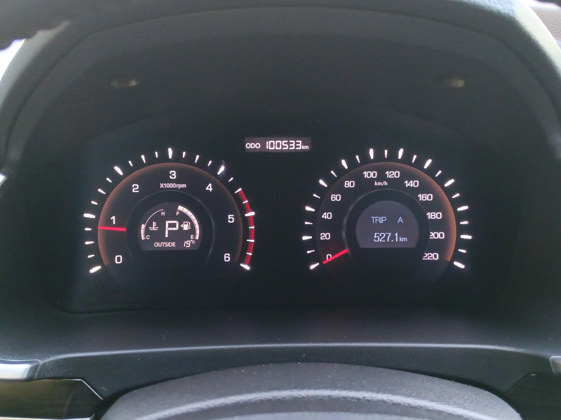 KGM-SsangYong Korando 2.0 e-XDI Sapphire 4WD Automatic-image-9
