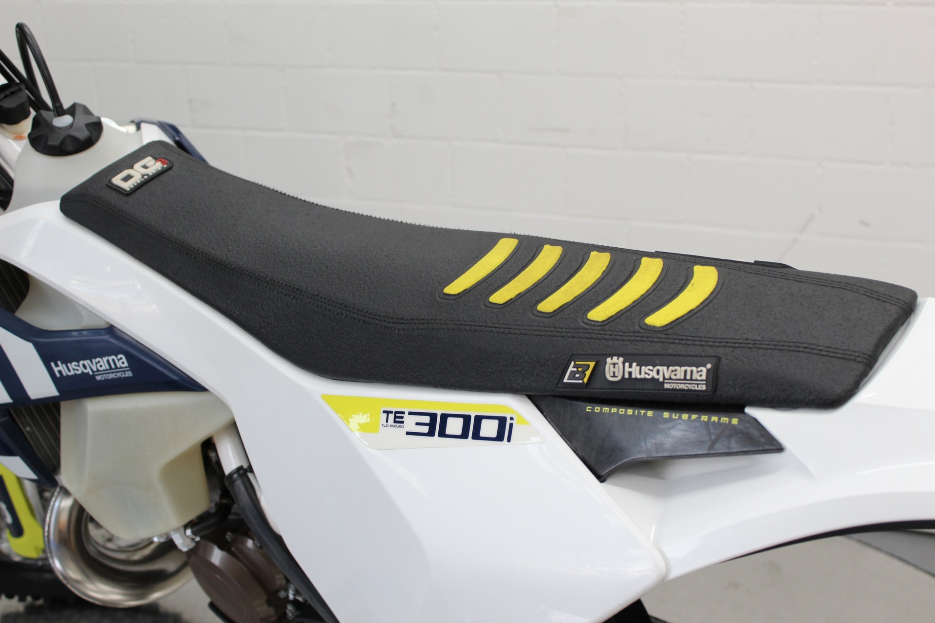 HUSQVARNA TE 300i-image-6
