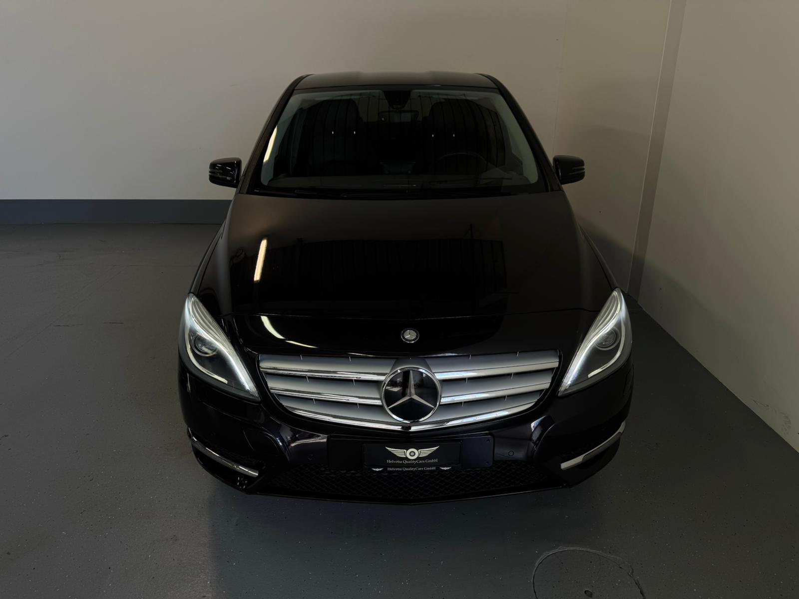 MERCEDES-BENZ B 180 7G-DCT-image-4