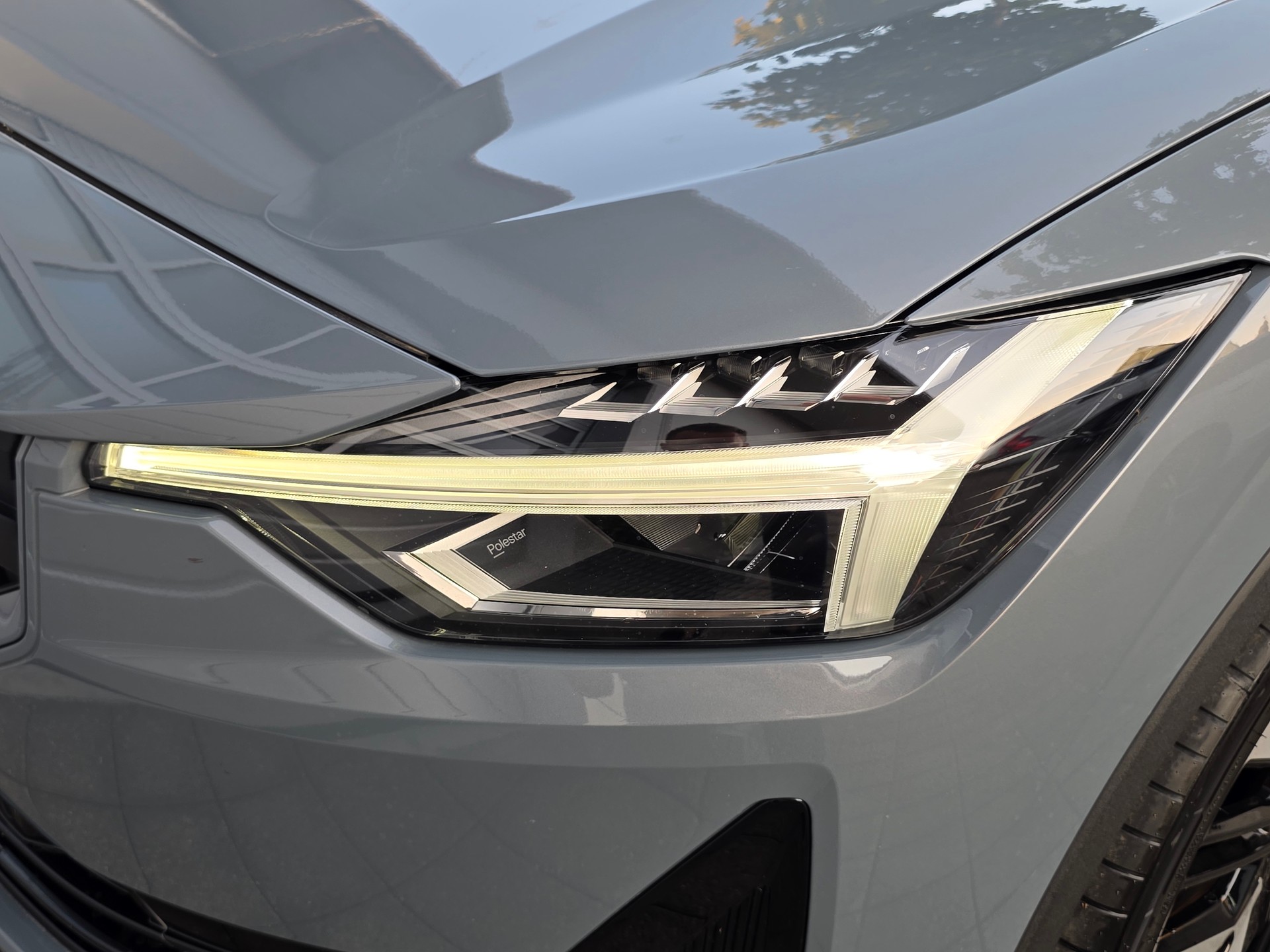 POLESTAR Polestar 2 Long Range Dual 78 kWh MY23 * PERFORMANCE FELGEN -PLUS PAKET -KEYLESS -HARMAN KARDON -GARANTIE BIS 05.2030-image-5