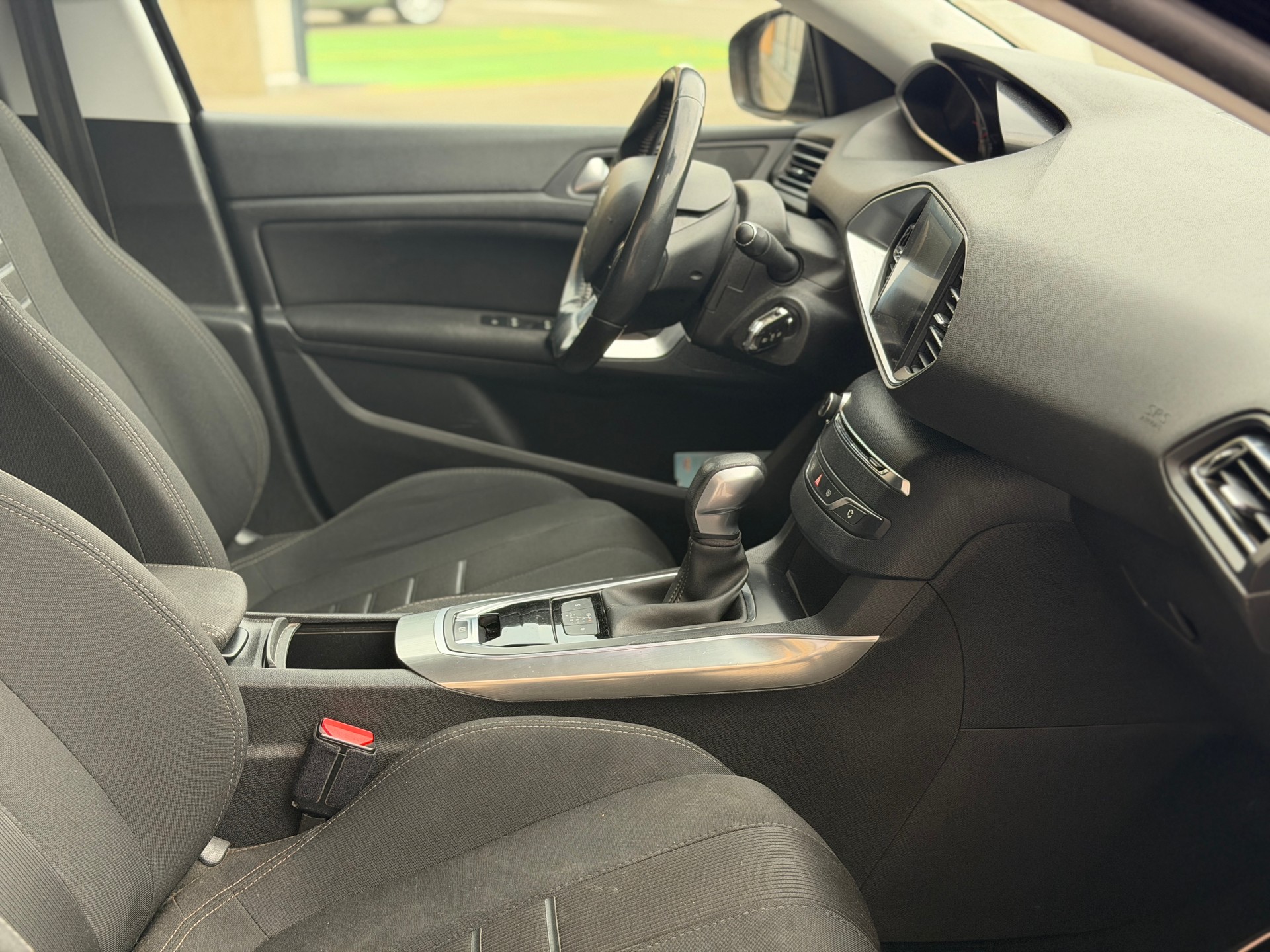 PEUGEOT 308 2.0 BlueHDI Active Automatic-image-25