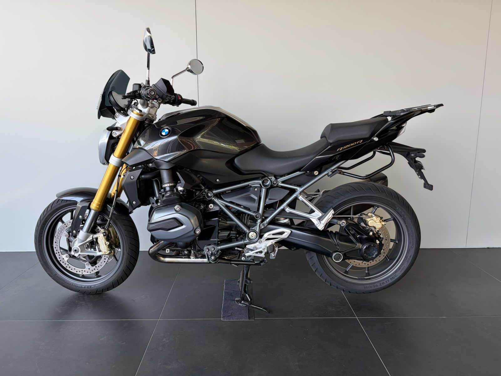 BMW R 1200 R ABS-image-1