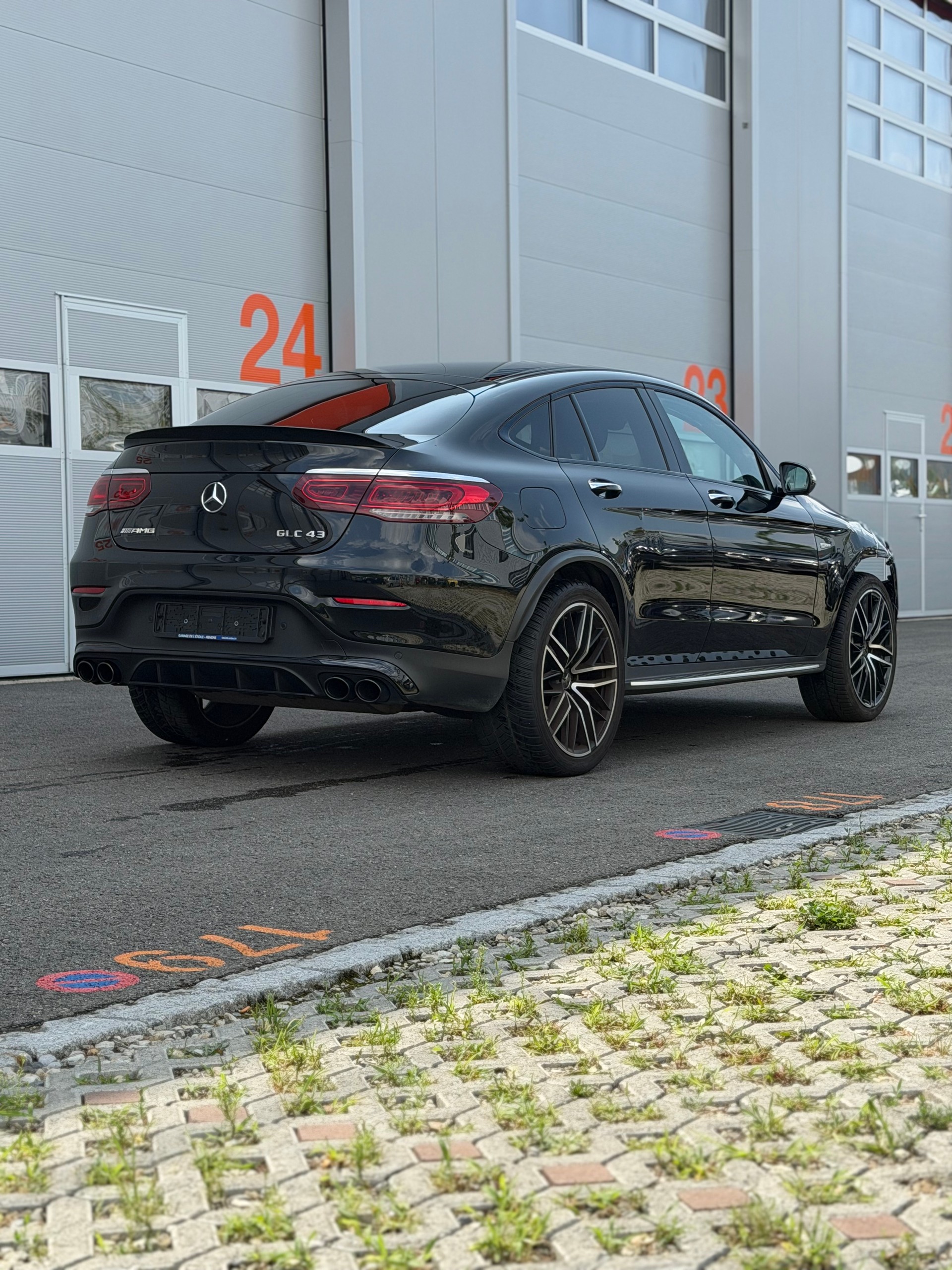 MERCEDES-BENZ GLC Coupé 43 AMG 4Matic 9G-Tronic LEASING FINANZIERUNG-image-3