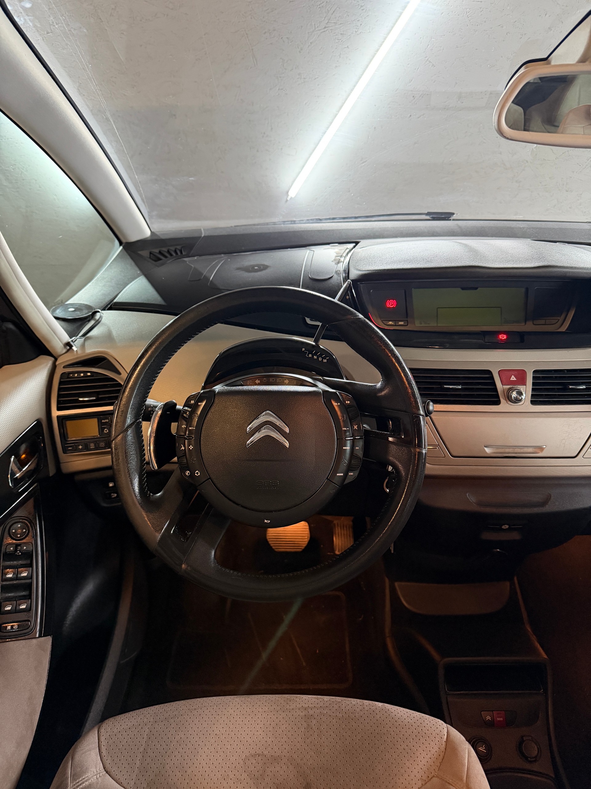 CITROEN Grand C4 Picasso 2.0 HDI Exclusive Automatic-image-10
