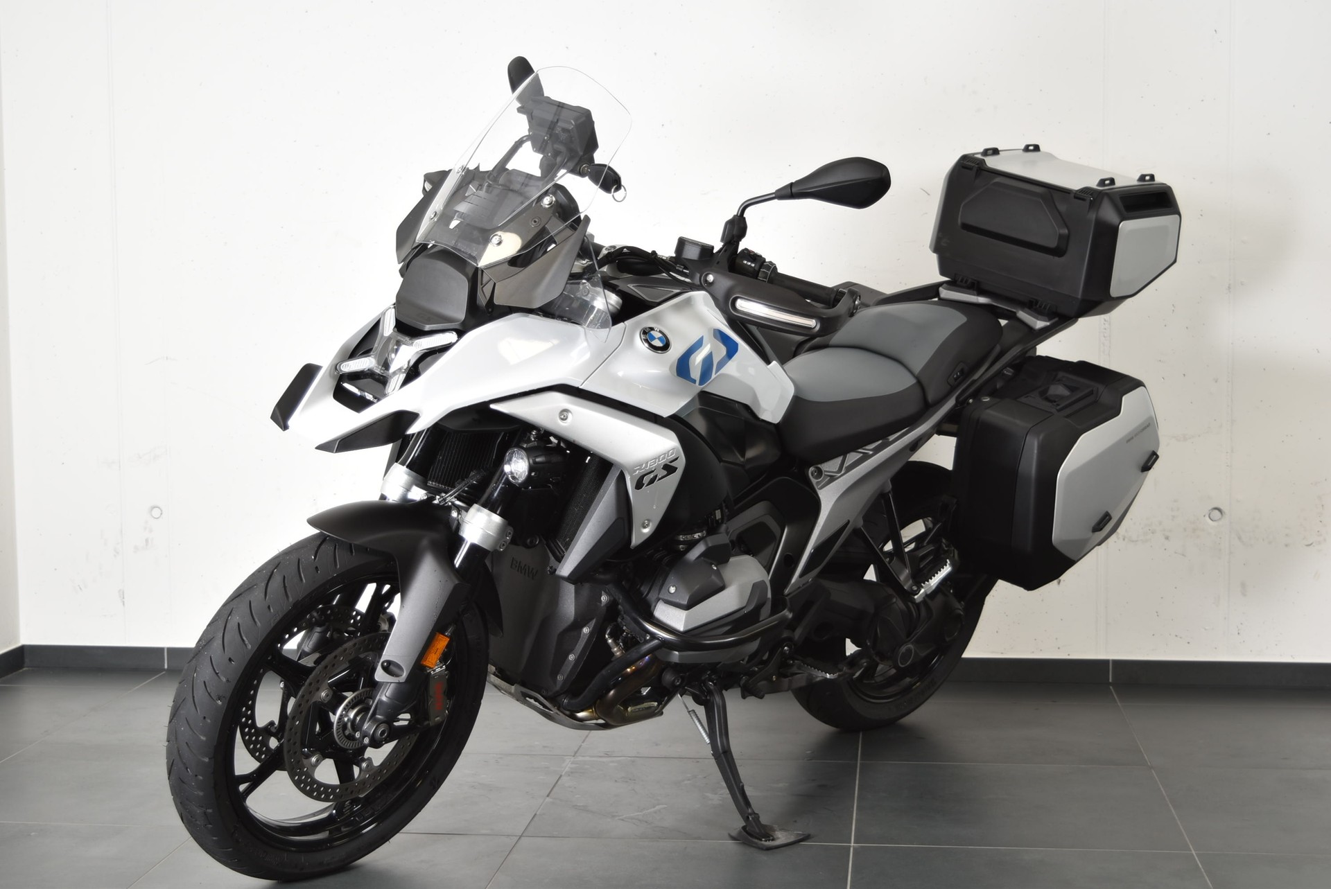 BMW R 1300 GS-image-1