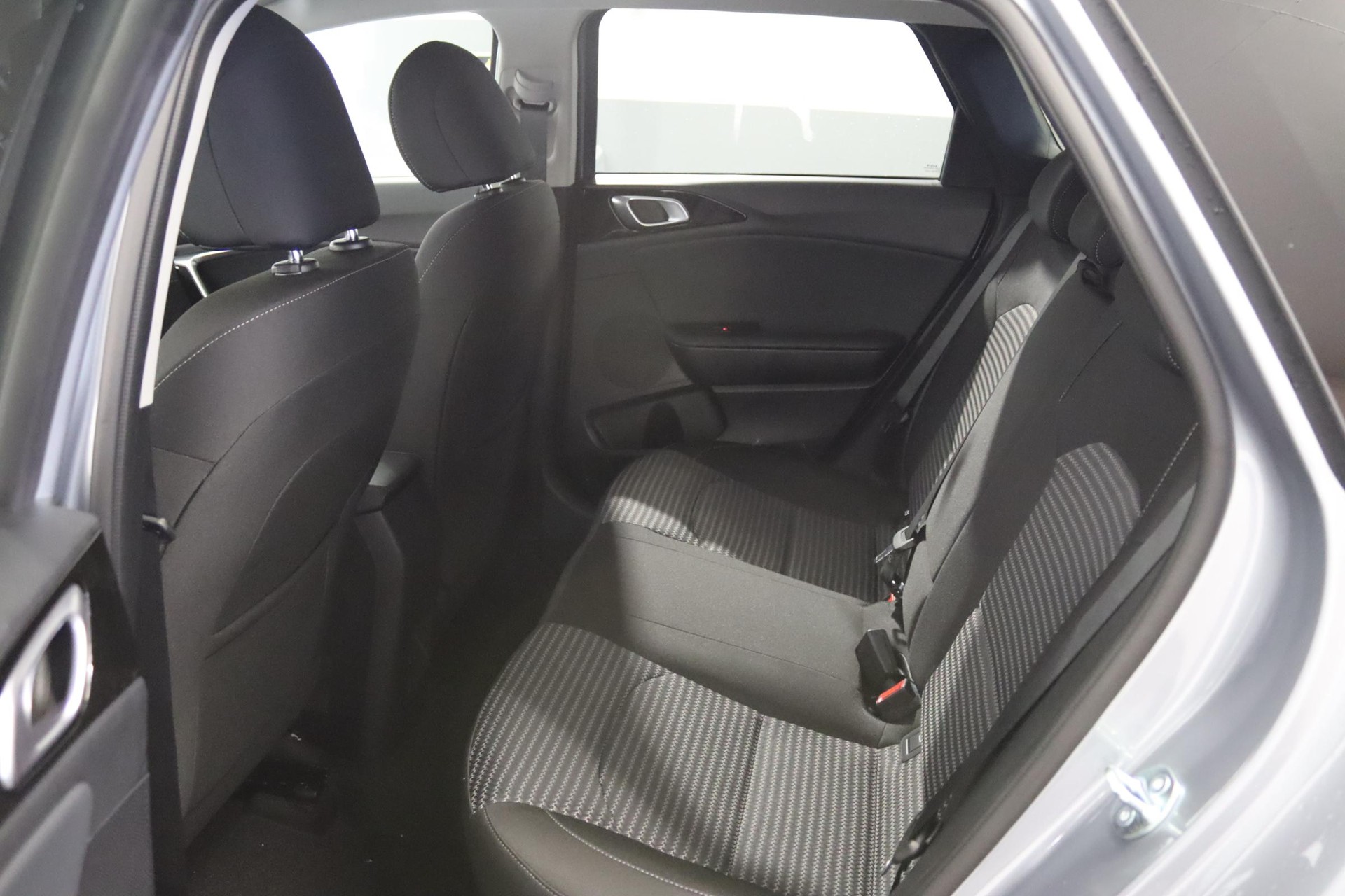 KIA Ceed 1.5 T-GDi Power,-image-4