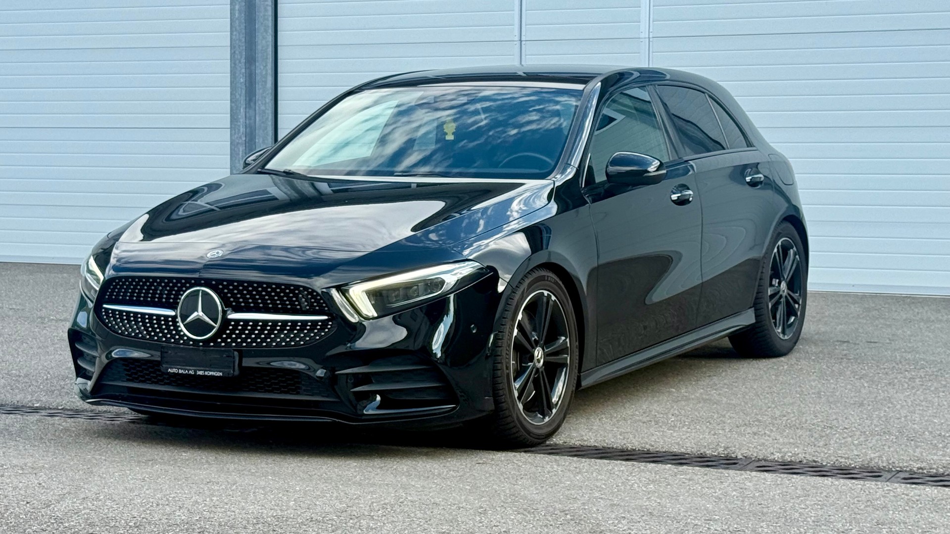MERCEDES-BENZ A 250 4Matic AMG Line 4Matic 7G-DCT-showroom-element-2
