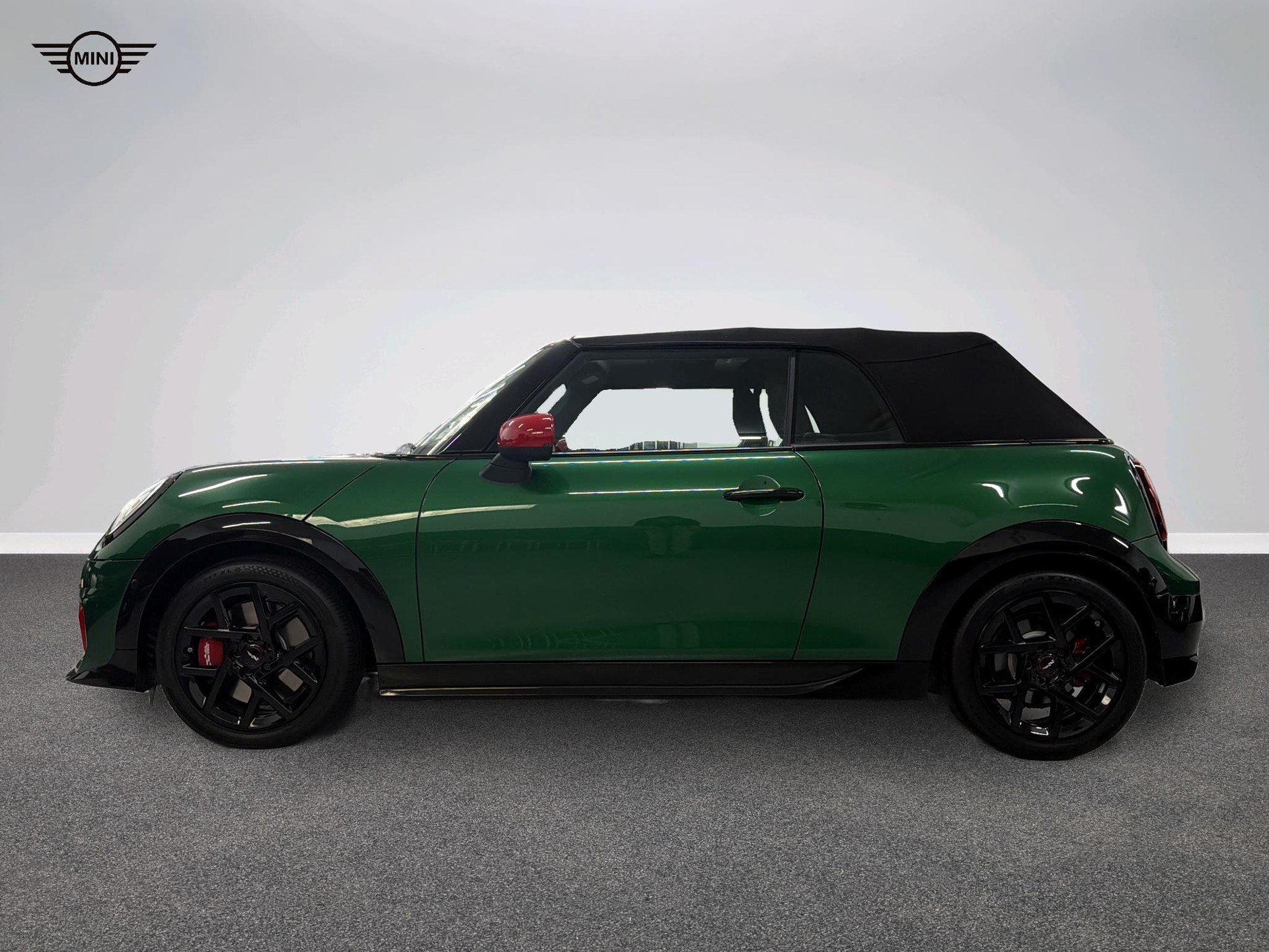 MINI John Cooper Works Cabrio-showroom-element-2