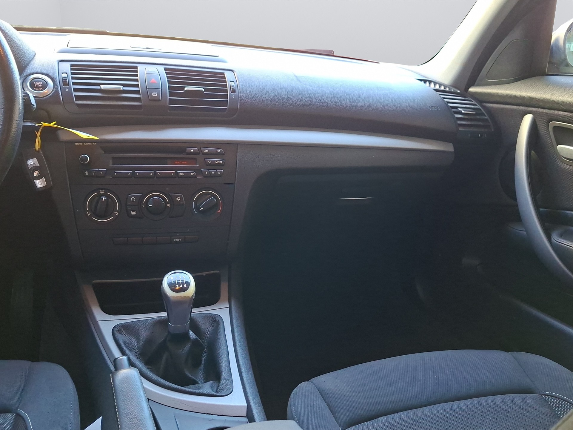 BMW 116i-image-11