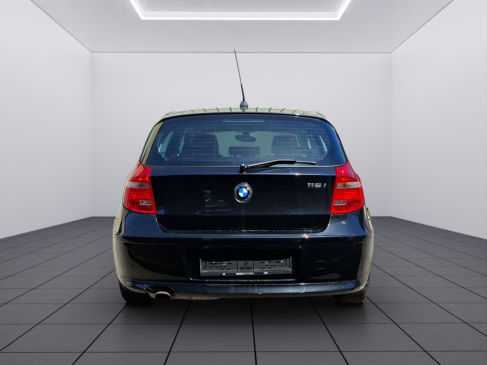 BMW 116i-image-5