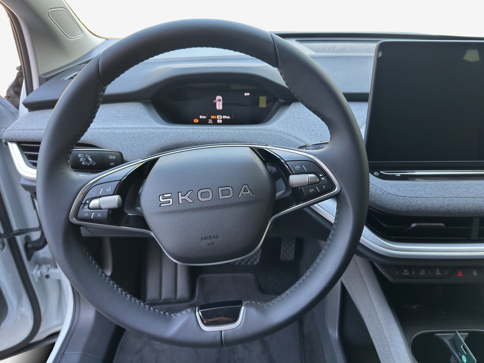 SKODA Enyaq 85x Dynamic 4x4-image-9