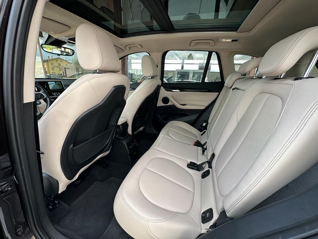BMW X1 xDrive 18d xLine Steptronic-image-7