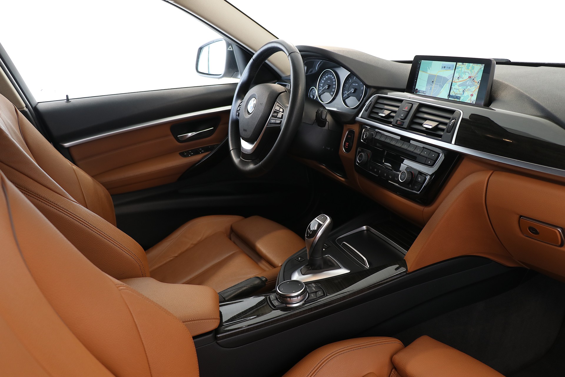 BMW 340i xDrive Touring Luxury Line Steptronic-image-12