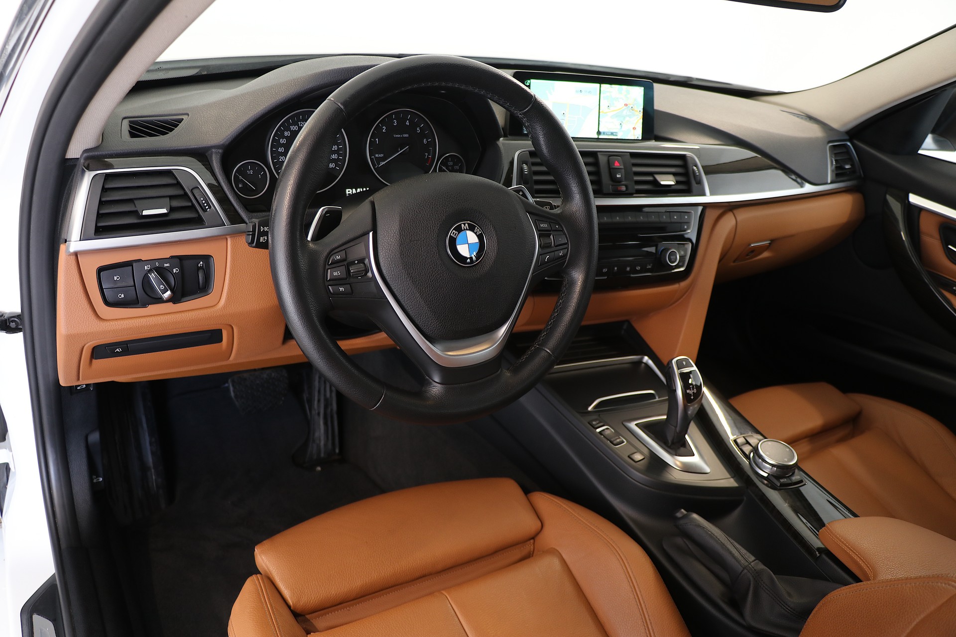 BMW 340i xDrive Touring Luxury Line Steptronic-image-7