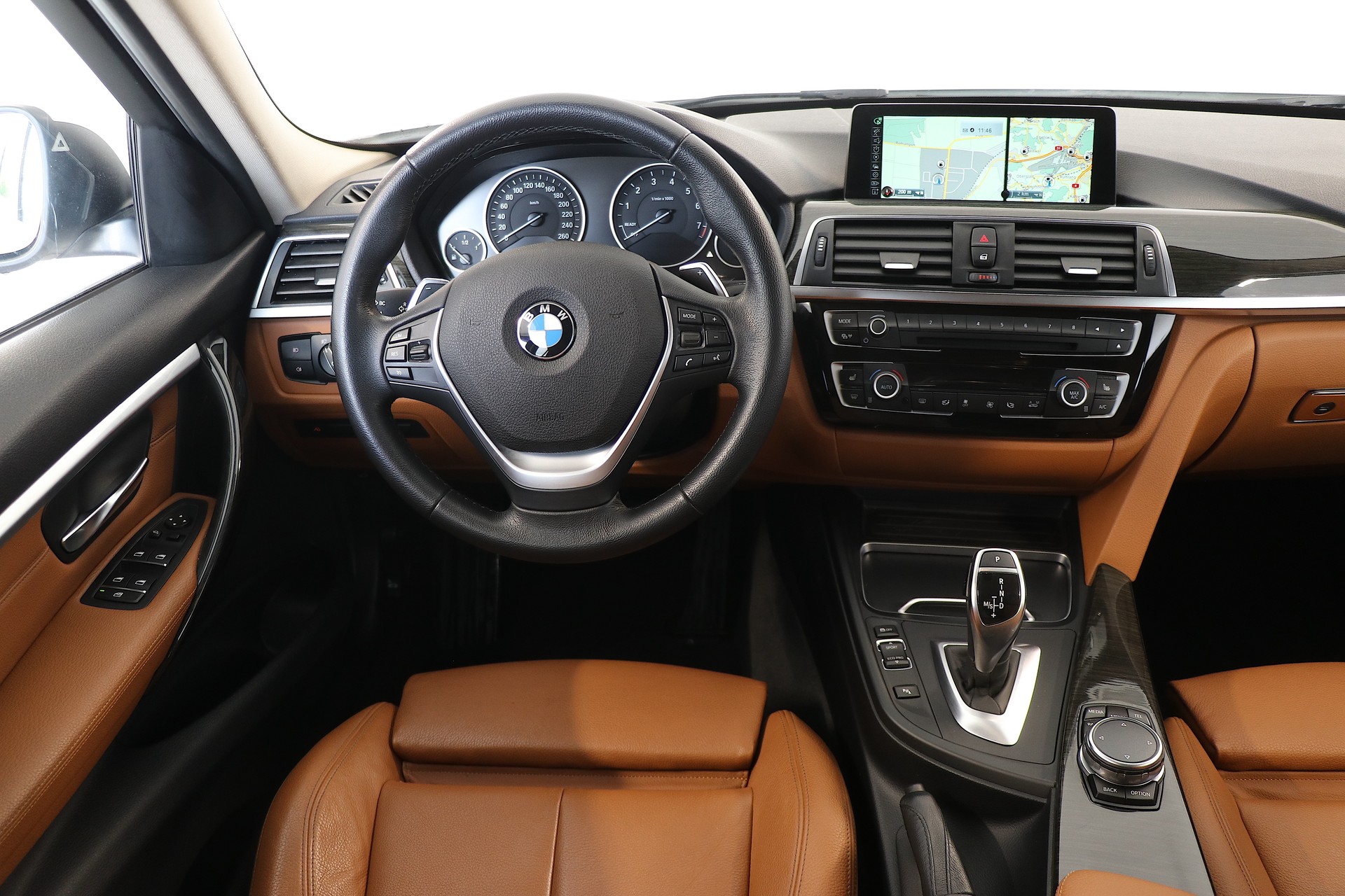 BMW 340i xDrive Touring Luxury Line Steptronic-image-9