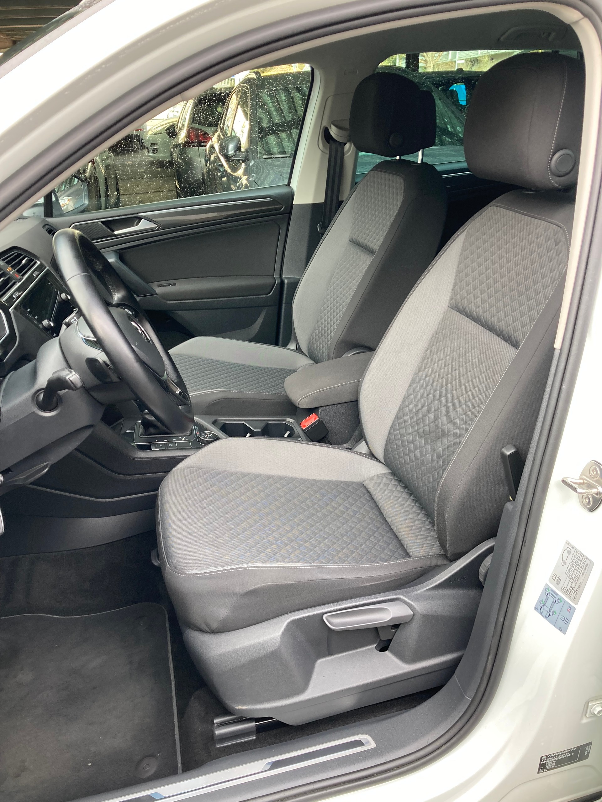 VW Tiguan 1.4TSI Comfortline 4Motion DSG R-LINE-image-7
