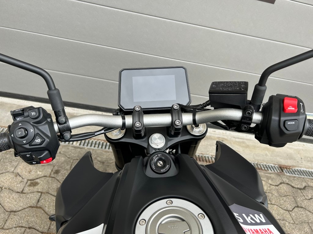 YAMAHA MT-07 Y-AMT-image-9