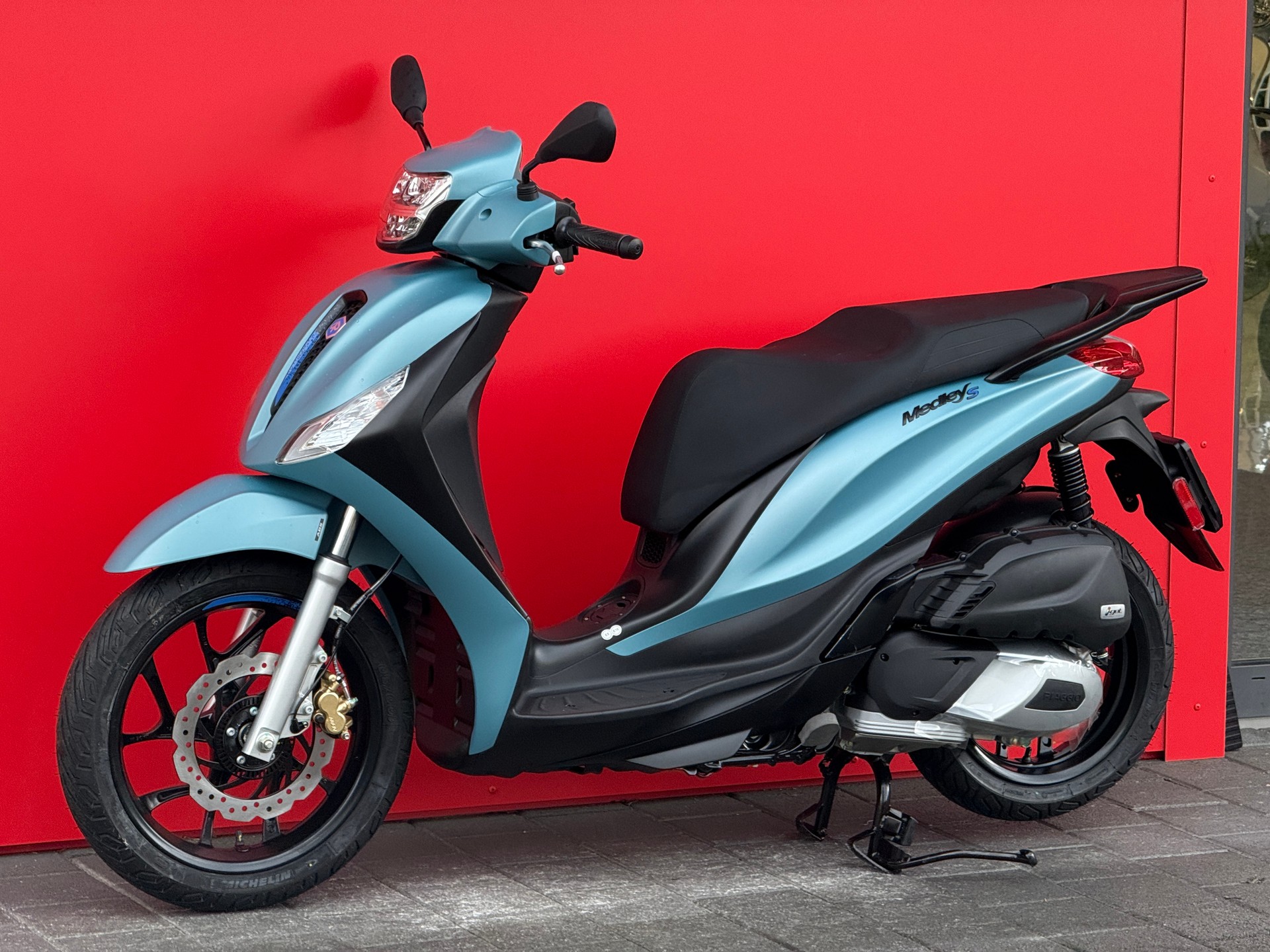 PIAGGIO Medley 200 Sport ABS E5+-image-11