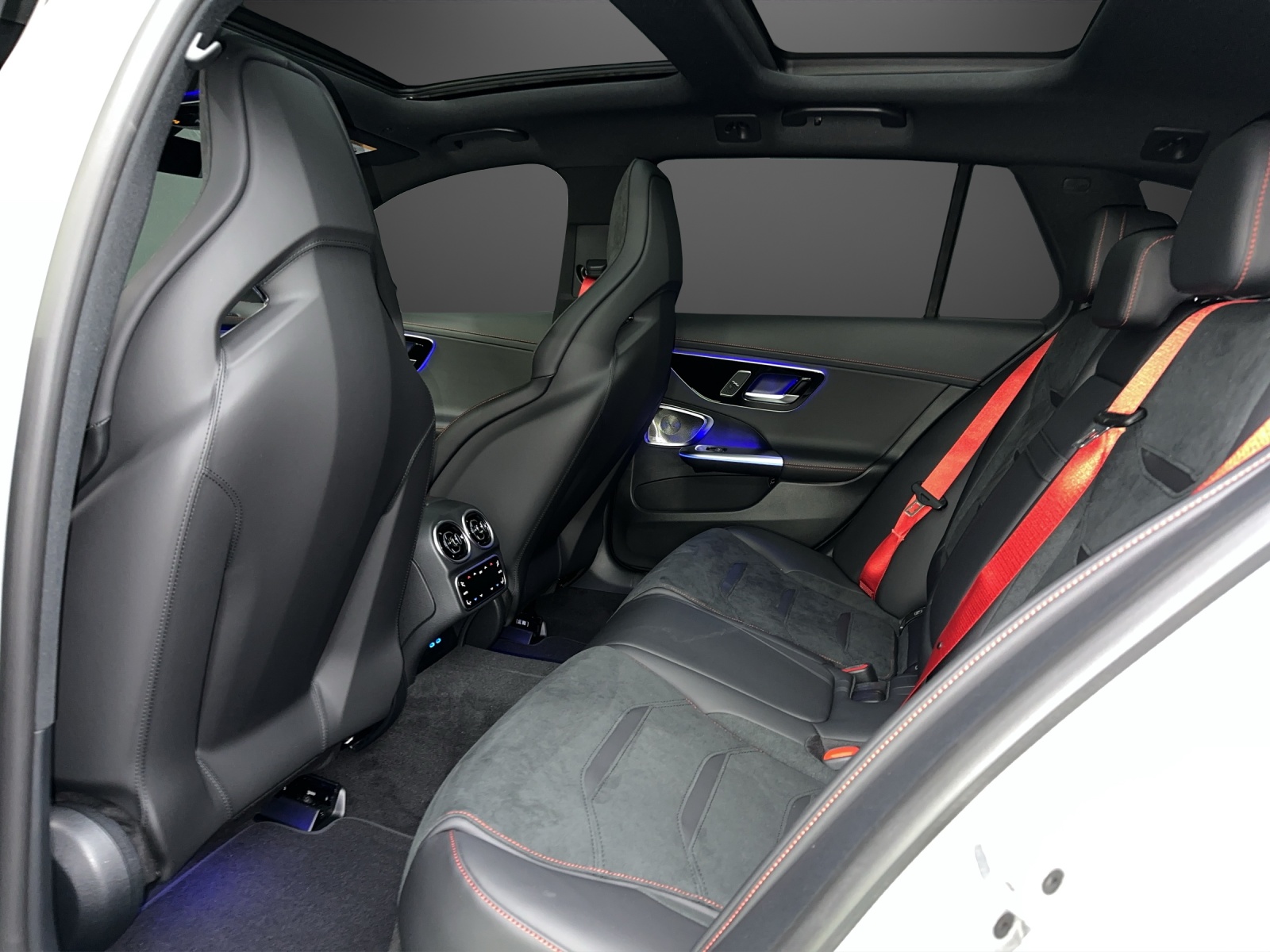 MERCEDES-BENZ C 43 AMG T 4M Executive Edition-image-9