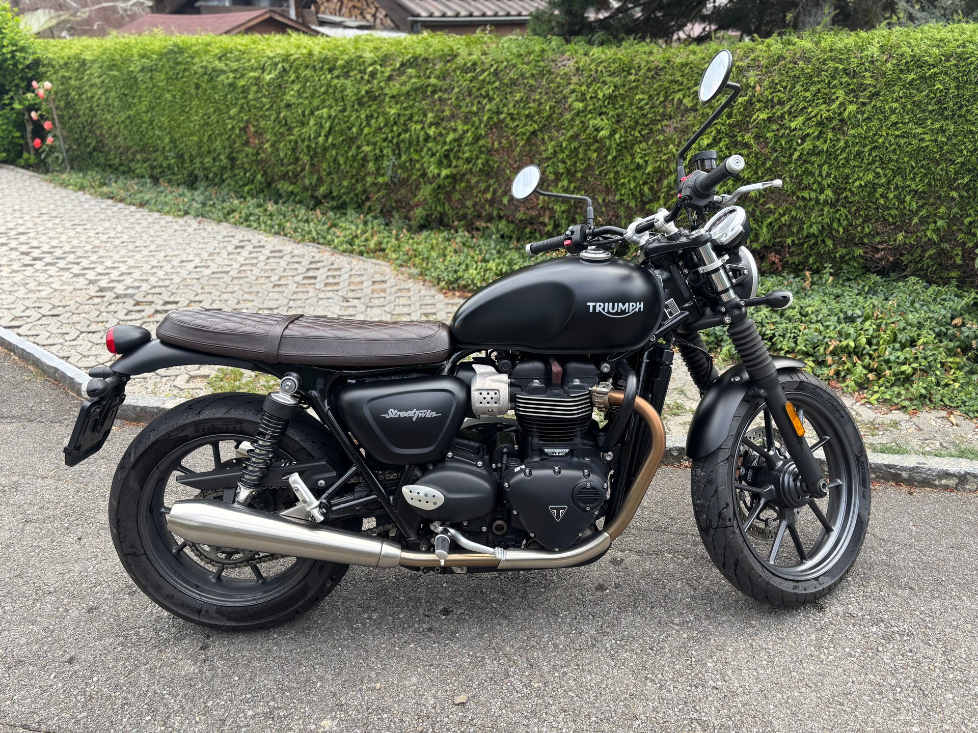 TRIUMPH Street Twin 900 i-image-0
