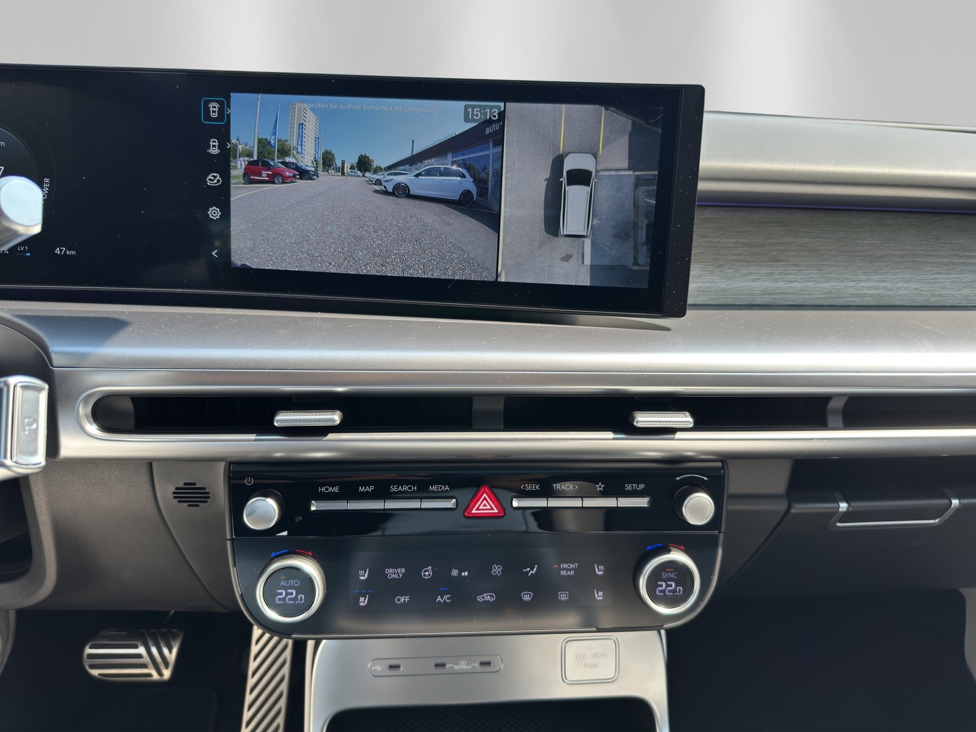 HYUNDAI Ioniq 9 110kWh Vertex 4WD-image-17