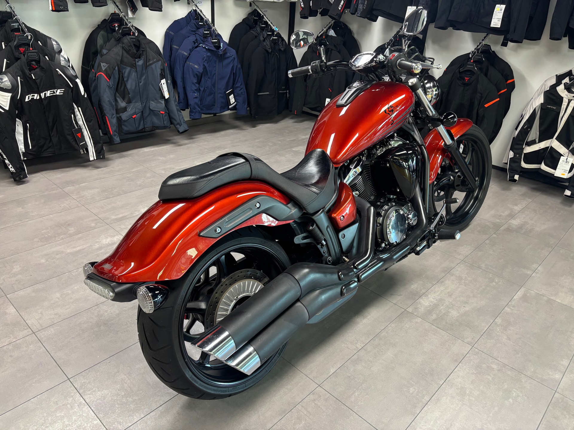 YAMAHA XVS 1300 Custom-image-4