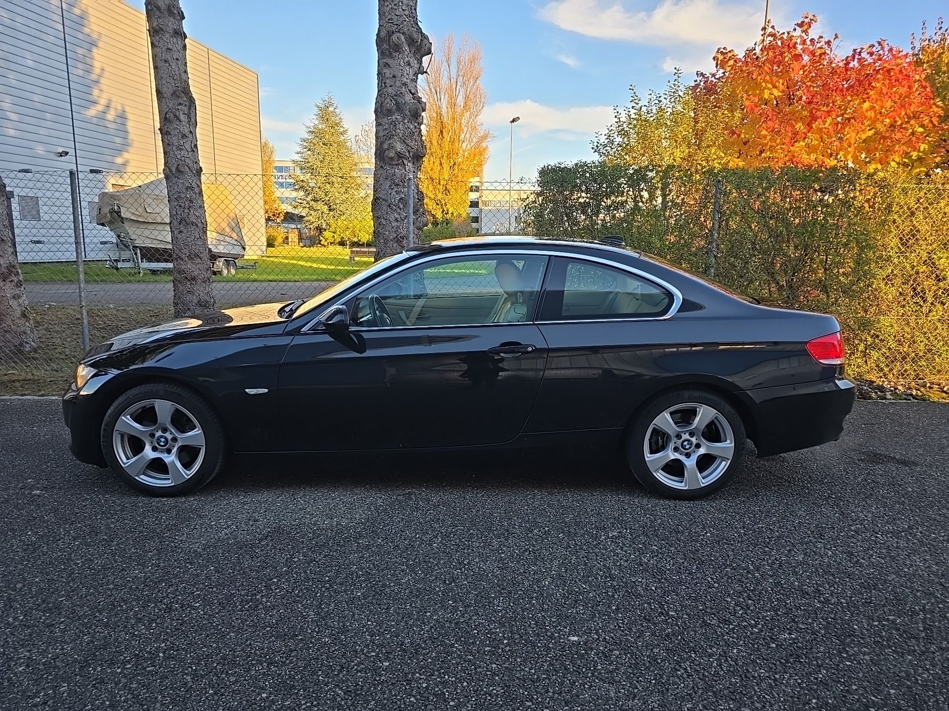 BMW 325xi Coupé-image-8
